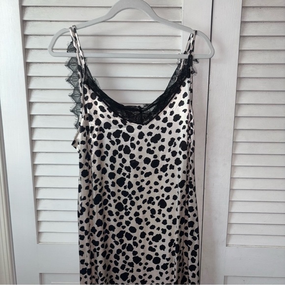 NWT Anthropologie V-Neck Open-Back Slip Midi Dress Lace Animal Print Medium - Picture 3 of 5